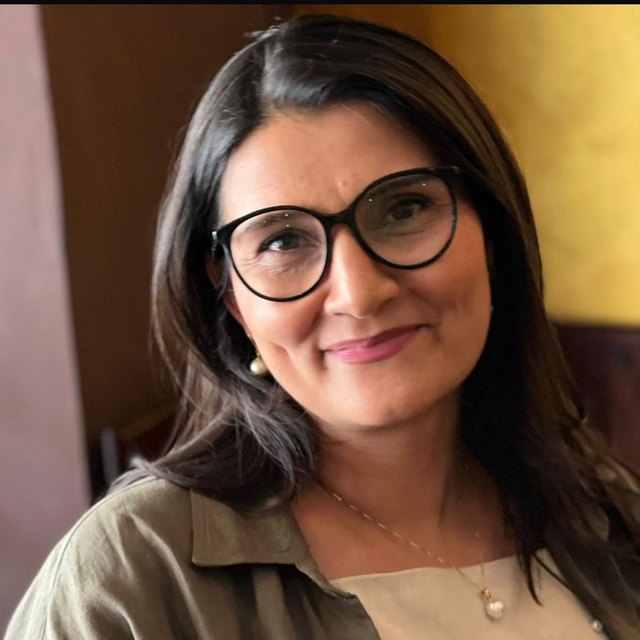 Rona Raufi, Inhaberin und Leitung von Lebenslicht Seniorenhilfe